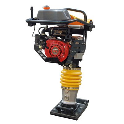máy đầm cóc Honda RM80