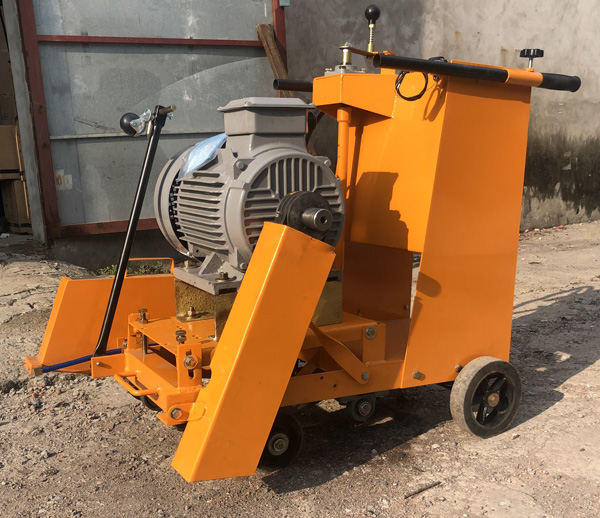 Máy cắt bê tông chạy điện giá r? />
<p><strong>Thiết B?Plaza</strong> đại lý bán <a href=