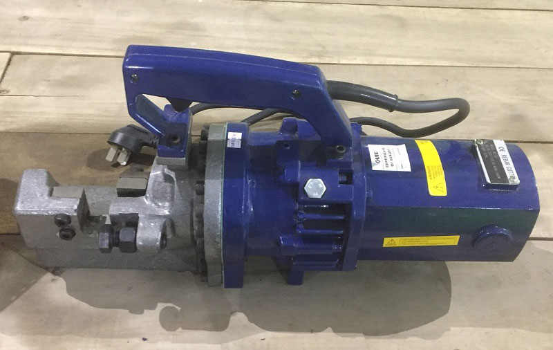 Máy cắt sắt thủy lực cầm tay RC25 (1600W)