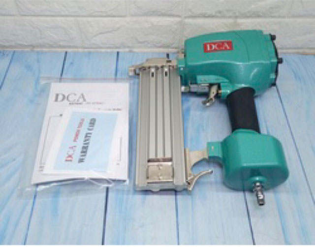 Súng bắn đinh bê tông DCA AST64